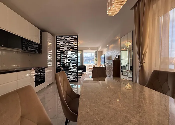 Danube Gravel 부다페스트