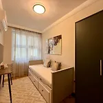 Danube Gravel Apartamento Budapest